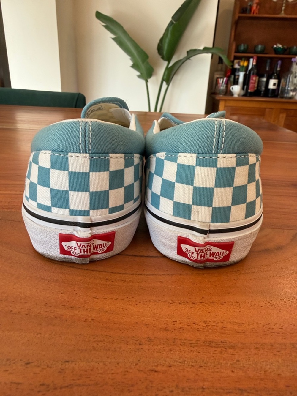Vans Slip-On Shoes in Junior size 6.5 which equal women’s size 8/8.5 - Picture 5 of 8